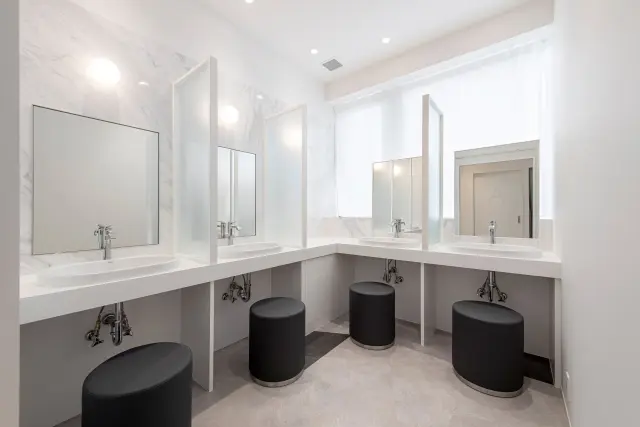 パウダールーム