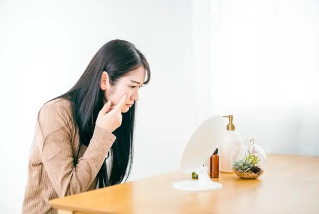 ニキビ跡をきれいに消す方法｜種類別のアプローチを解説