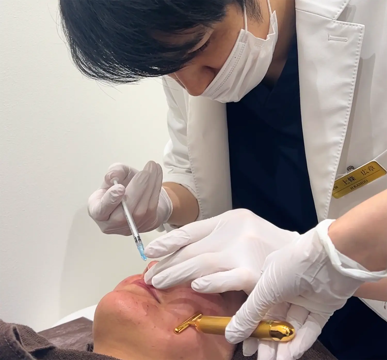 ピンクグロー注射 施術の様子